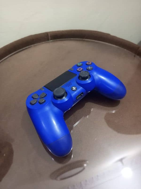 PLAYSTATION 4(PS4) ORIGINAL CONTROLLER 0