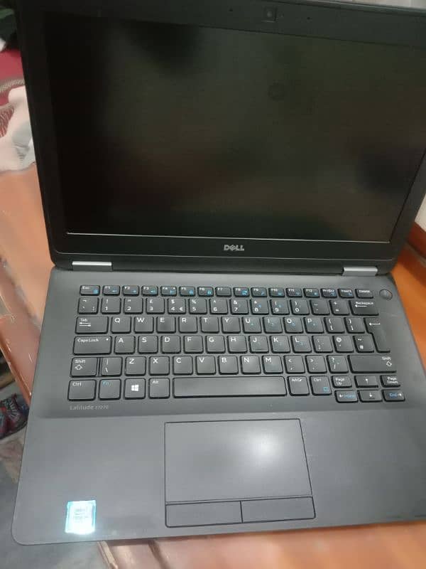 Dell latitude E7270 1