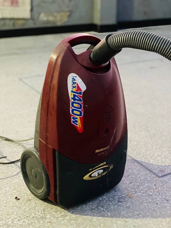 National Vaccum cleaner 1