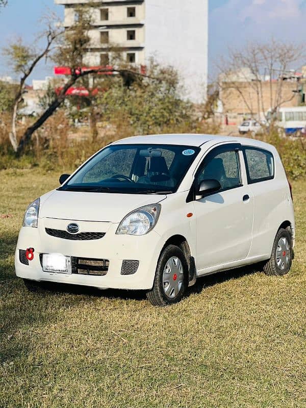 Daihatsu Mira 2011 1