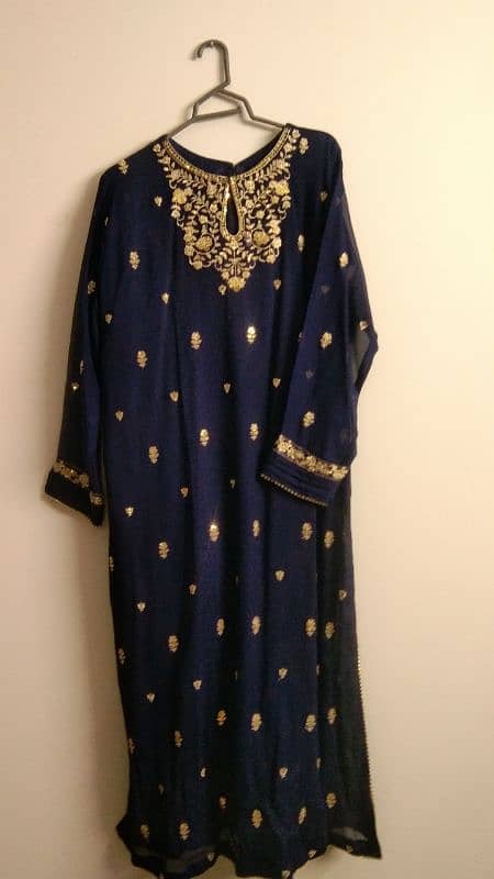 Agha Jan dress 0