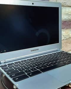 Samsung XE303C Chromebook