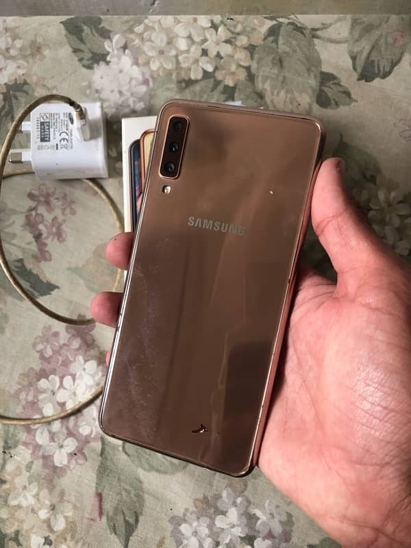 Samsung galaxy A7 urgent sale 3