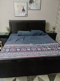 bed,side table and materes for sell