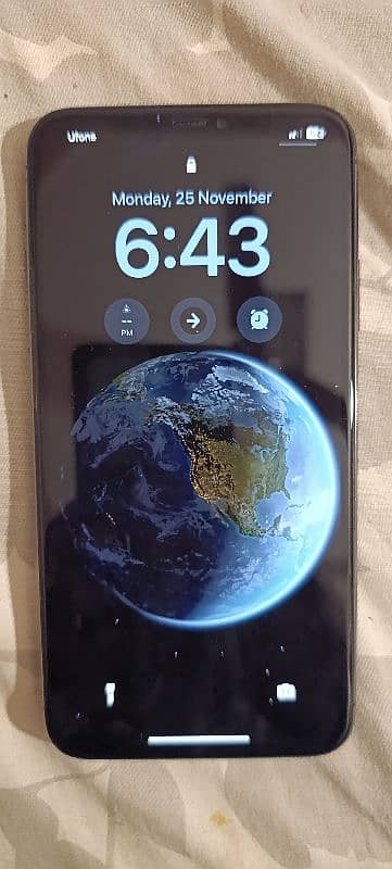 Iphone 11 pro max 64gb non pta sim working FU for sale 0