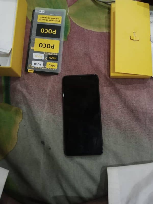 Pcoo F3 8gb/256 gb 62k Variant All ok one hand use Condition 10/10 10