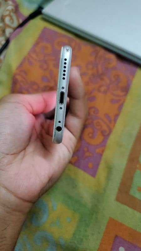 IPHONE 6 NON PTA 64 GB FRESH AND MINT CONDITION 5