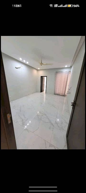 1 Kanal Beautiful House For Rent 1