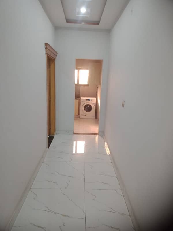 1 KANAL BEAUTIFUL UPPER PORTION FOR RENT IN MODEL TOWN 4