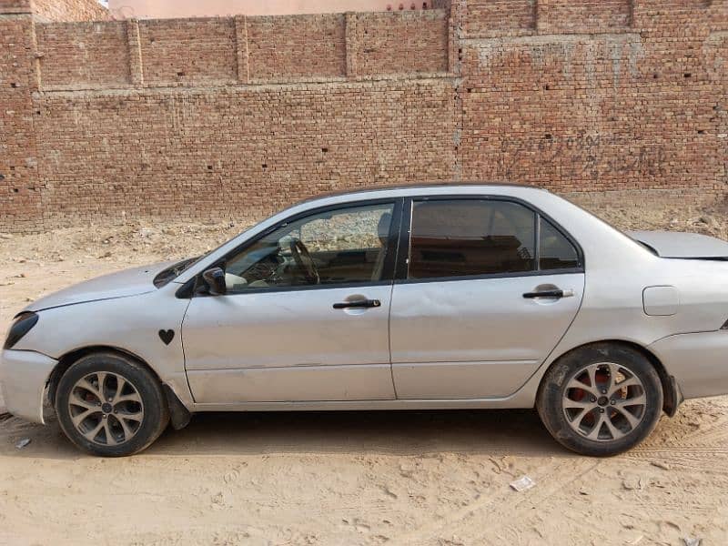 Mitsubishi Lancer 2005 2