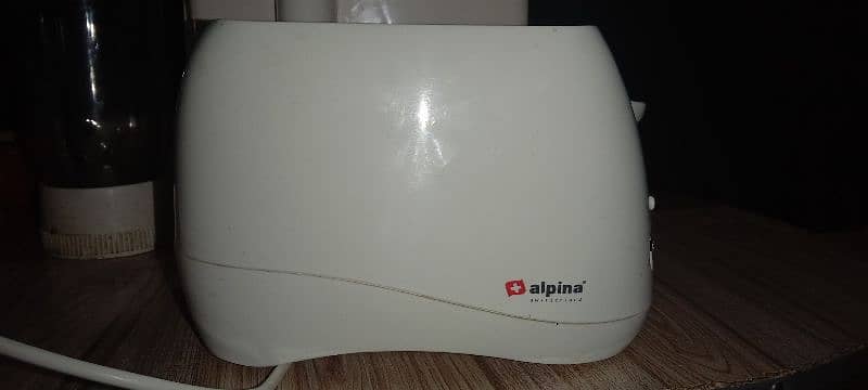 alpnina toster 0