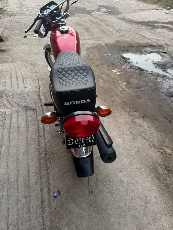 honda 125 red color 5