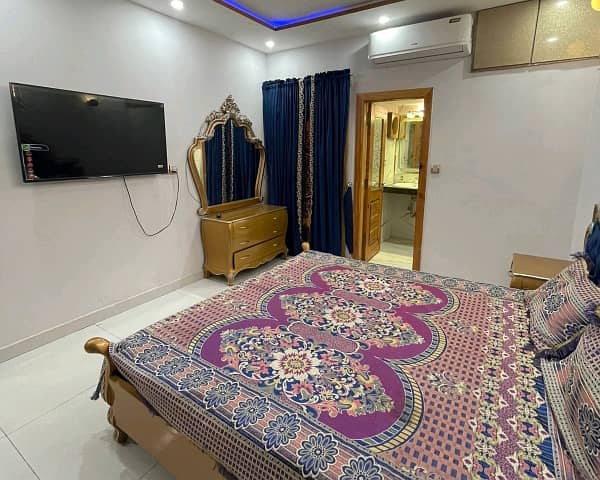 750 Square Feet Flat For rent In Muslim Town 5