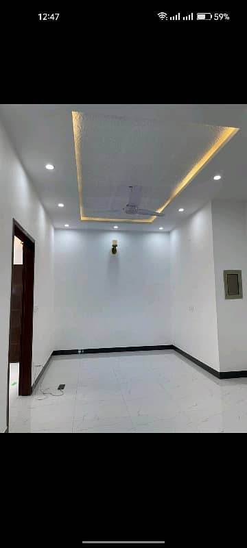 2 Kanal Beautiful Commercial House Available For Rent 3