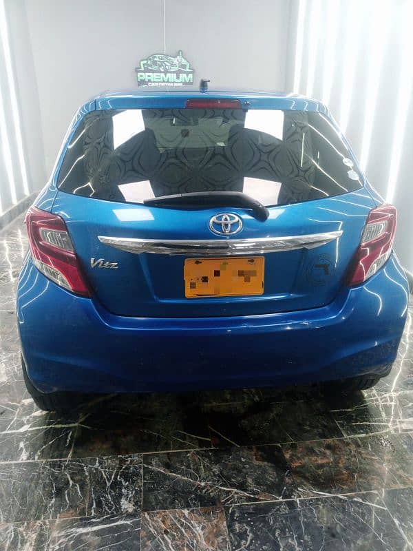 Toyota Vitz 2015 1