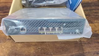 Cisco 2504 AIR-CT2504-5-K9 5 Access Points Wireless Controller (Box)