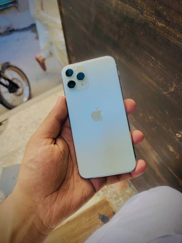 Iphone 11 pro Exchange possible 0