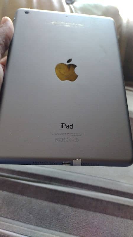 ipad mini 2  16GB 1