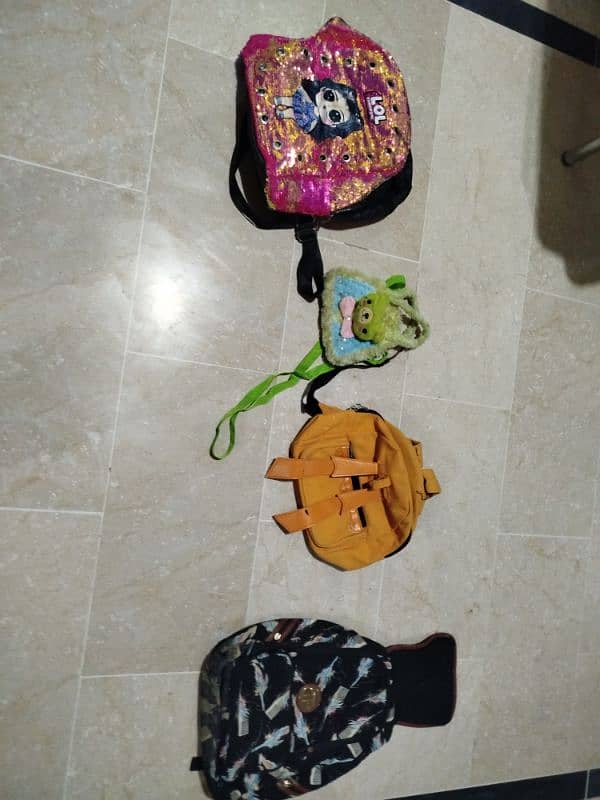 3 cross body and 3 shoulder bags 0