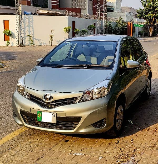 Toyota Vitz 2012 1