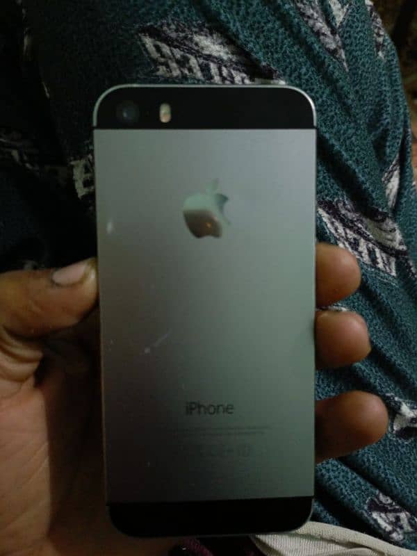 iphone 5 non pta Whatsapp number:  03136448694 1