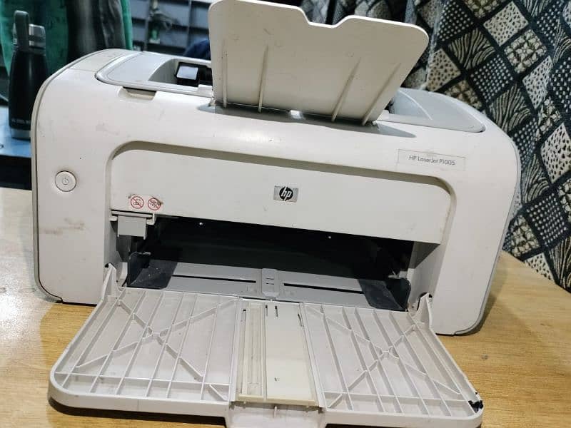 HP 1005 printer 0