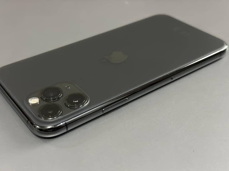 iphone 11pro 256gb 90%health 3