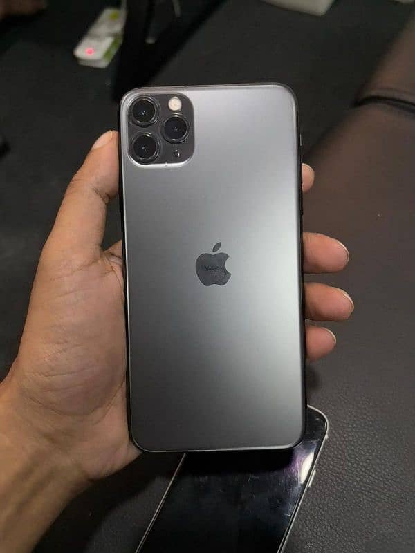 iphone 11 Pro Max 64Gb 3