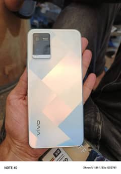 vivo y21