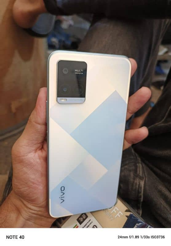 vivo y21 1