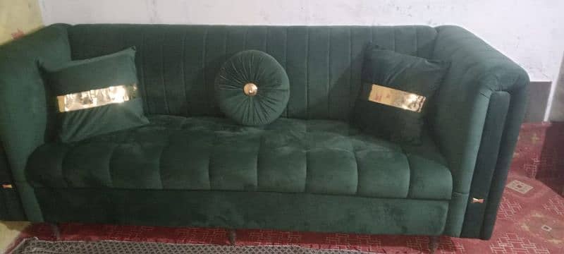 vip sofa 3Seater canditaion 10/10 1