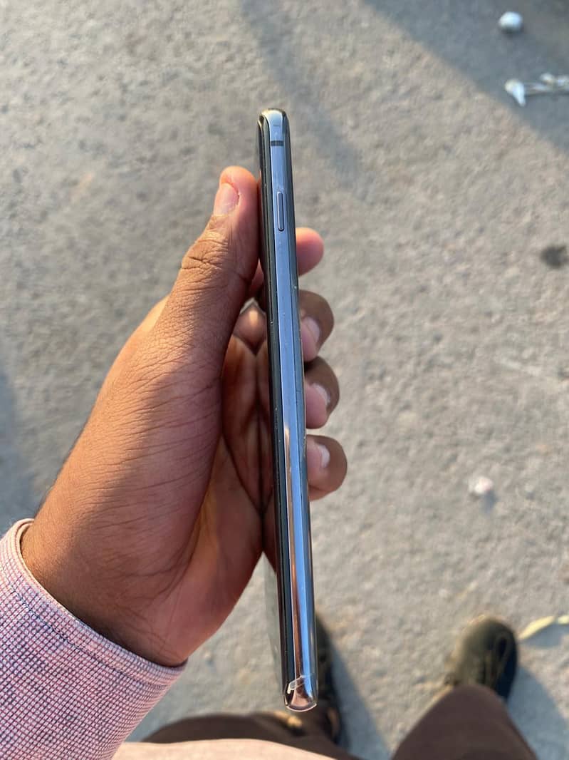 Samsung Galaxy s10 NON PTA 4