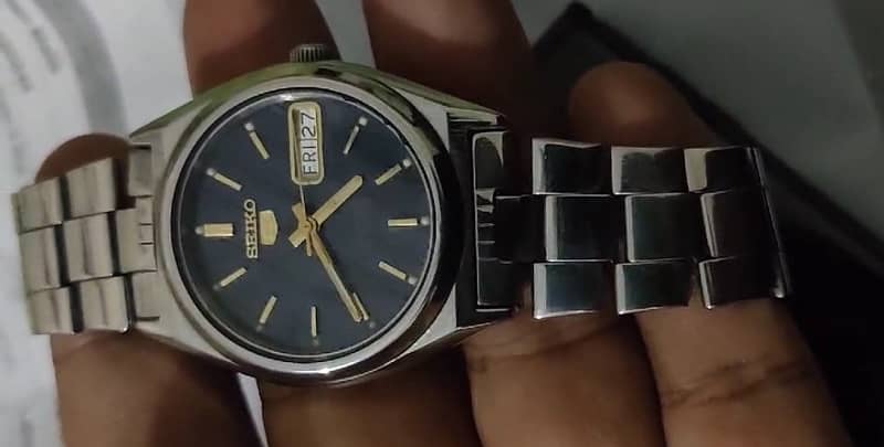 seiko brand new almost scatchless condition Whatsap 03264565544 2