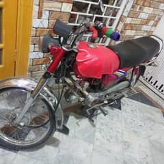 Honda CD 70  red color model 2010