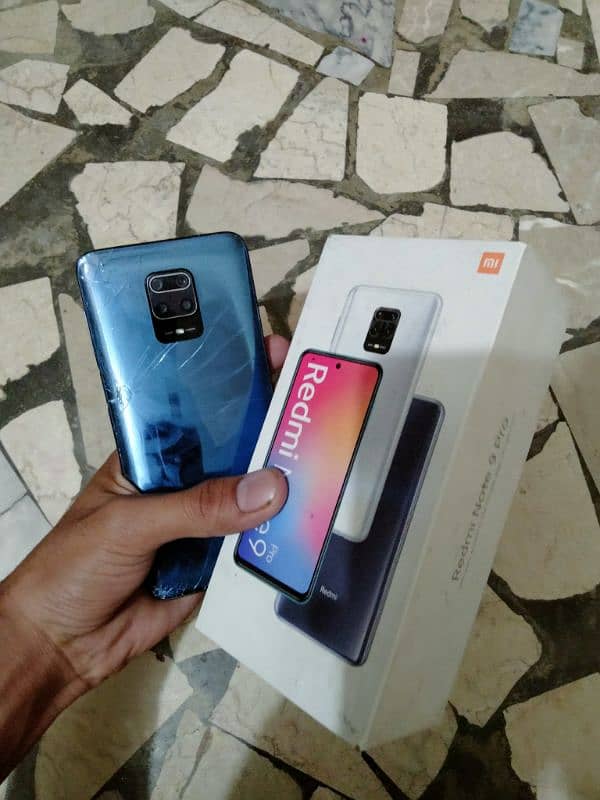 Xiaomi redmi note 9 pro with box and accessories 0