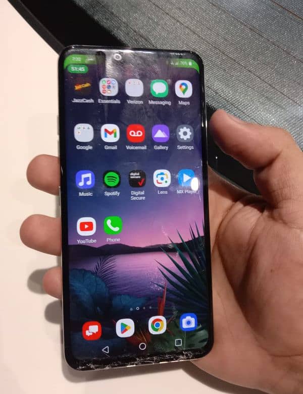 lg g8 thinq 6/128 best for gaming and camera p t a apvrd 1