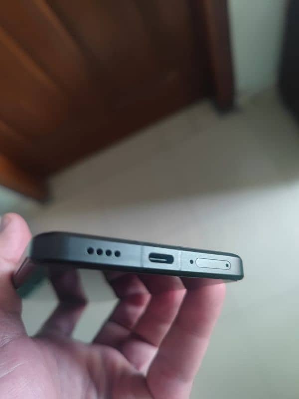 Xiaomi 13 Ultra Patched (Just Like Brand New) Gift Throw Away Price 7