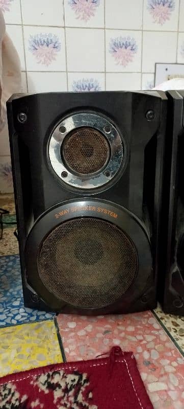 2 Way Speaker Boofers 1