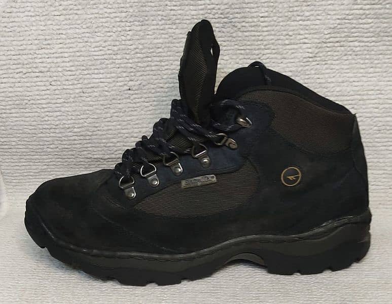 Hi-Tec Branded Hiking Boots 0