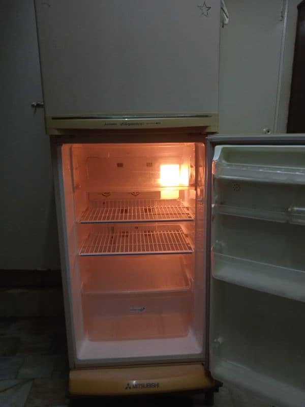 Mitsubishi no frost refrigerator 2