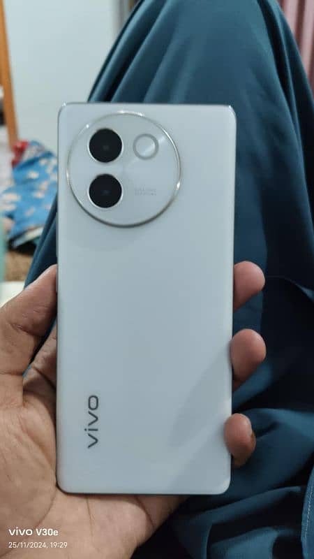 vivo v30e 0