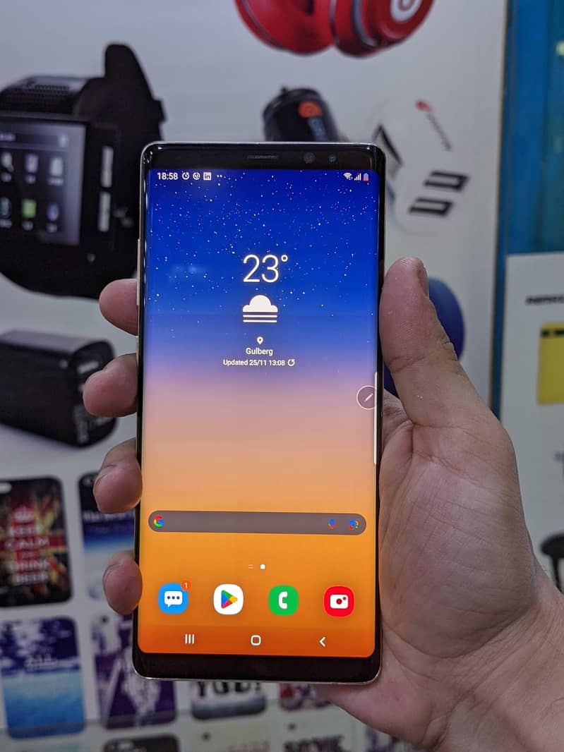 Samsung Note 10Lite OR Samsung Note 8 5