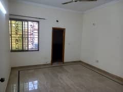 10 MARLA HOUSE AVAILABLE FOR RENT IN WAPDA TOWN PHASE 1 BLOCK E2