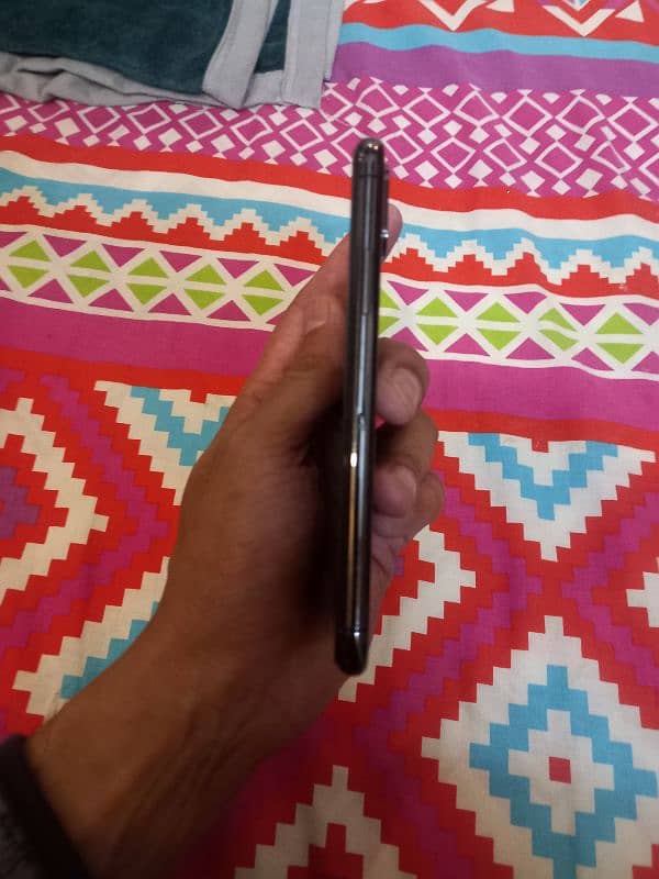 Iphone Xs 256gb 10/10 condition 6