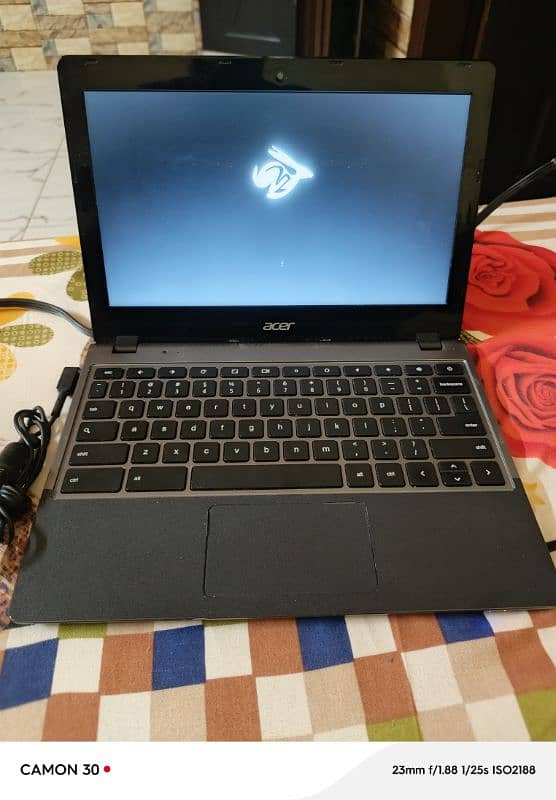 Acer c720 Chromebook 1