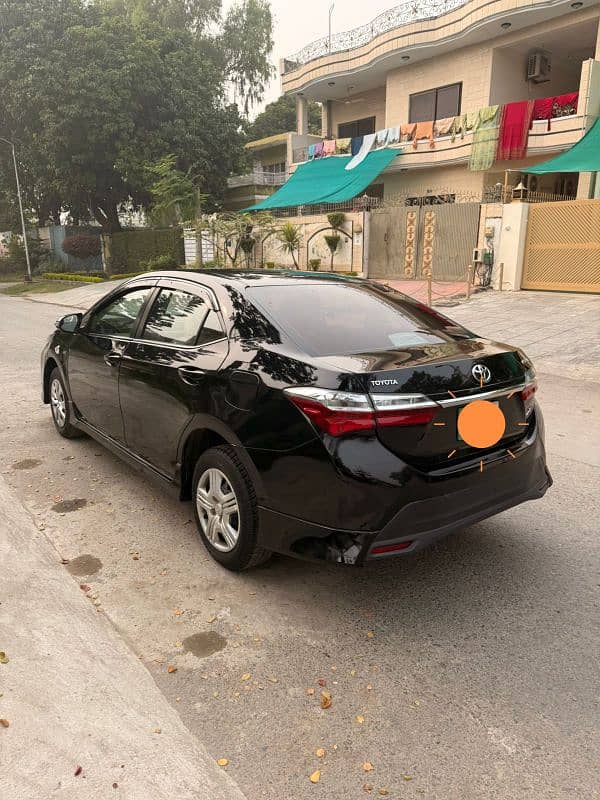 Toyota Corolla  2016 4