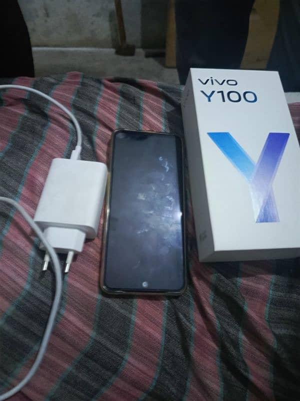 vivo y100 1