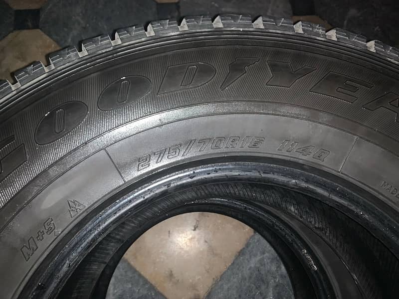 275/70/16 tyres for sale 1