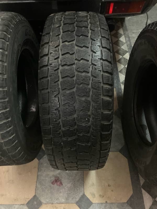 275/70/16 tyres for sale 2