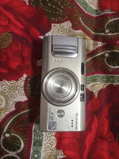 Digital camera